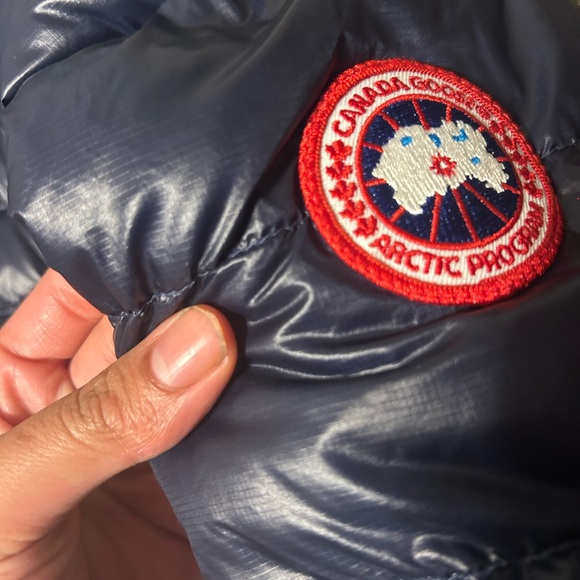 Canada Goose Navy Blue Puffer Jacket - Picture 6 of 11